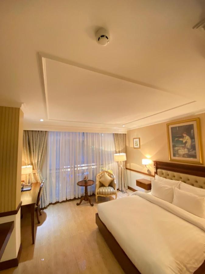 Central Hotel & Residences Swimming Pool Ho Chi Minh City Exterior photo