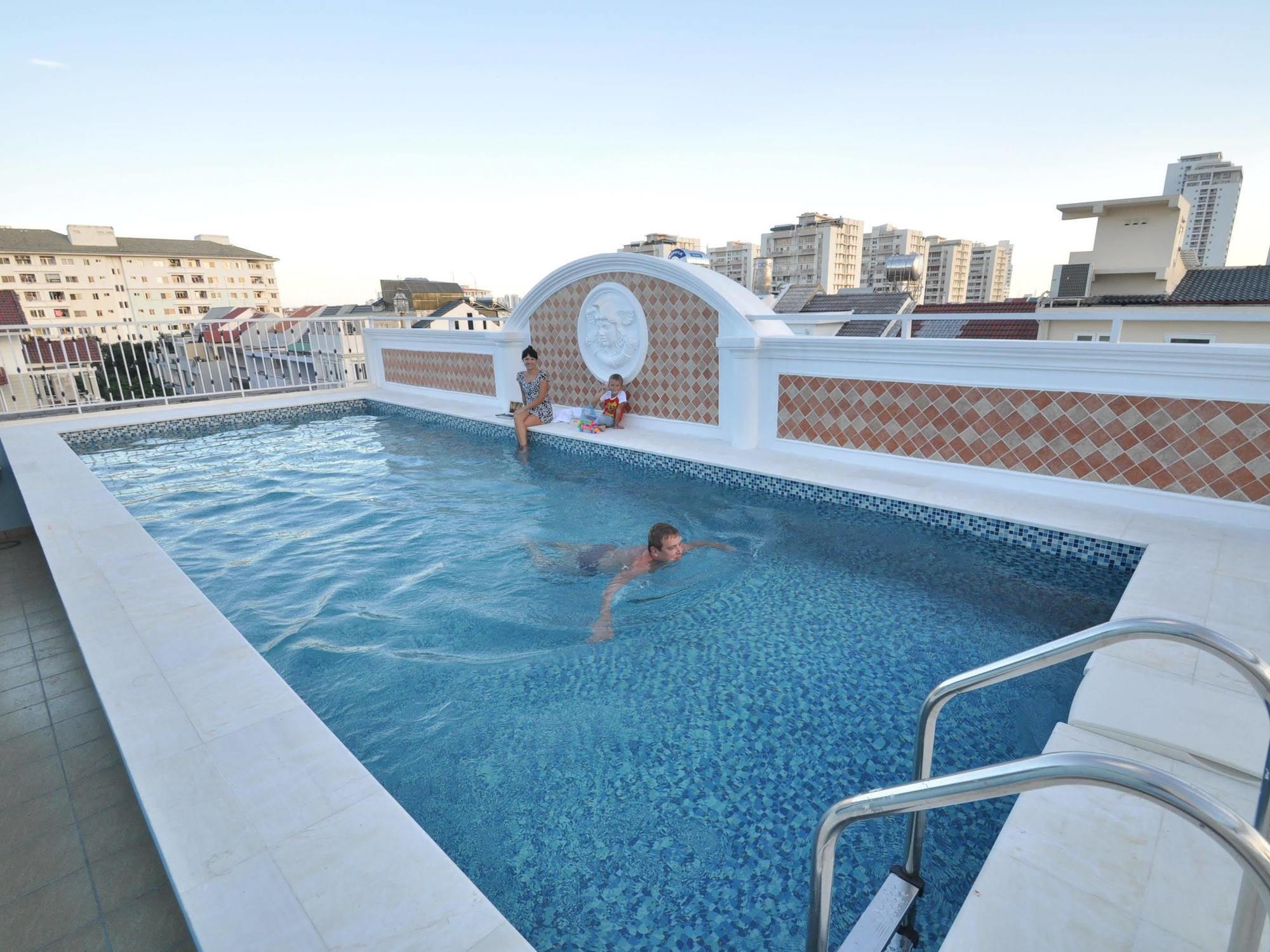 Central Hotel & Residences Swimming Pool Ho Chi Minh City Exterior photo
